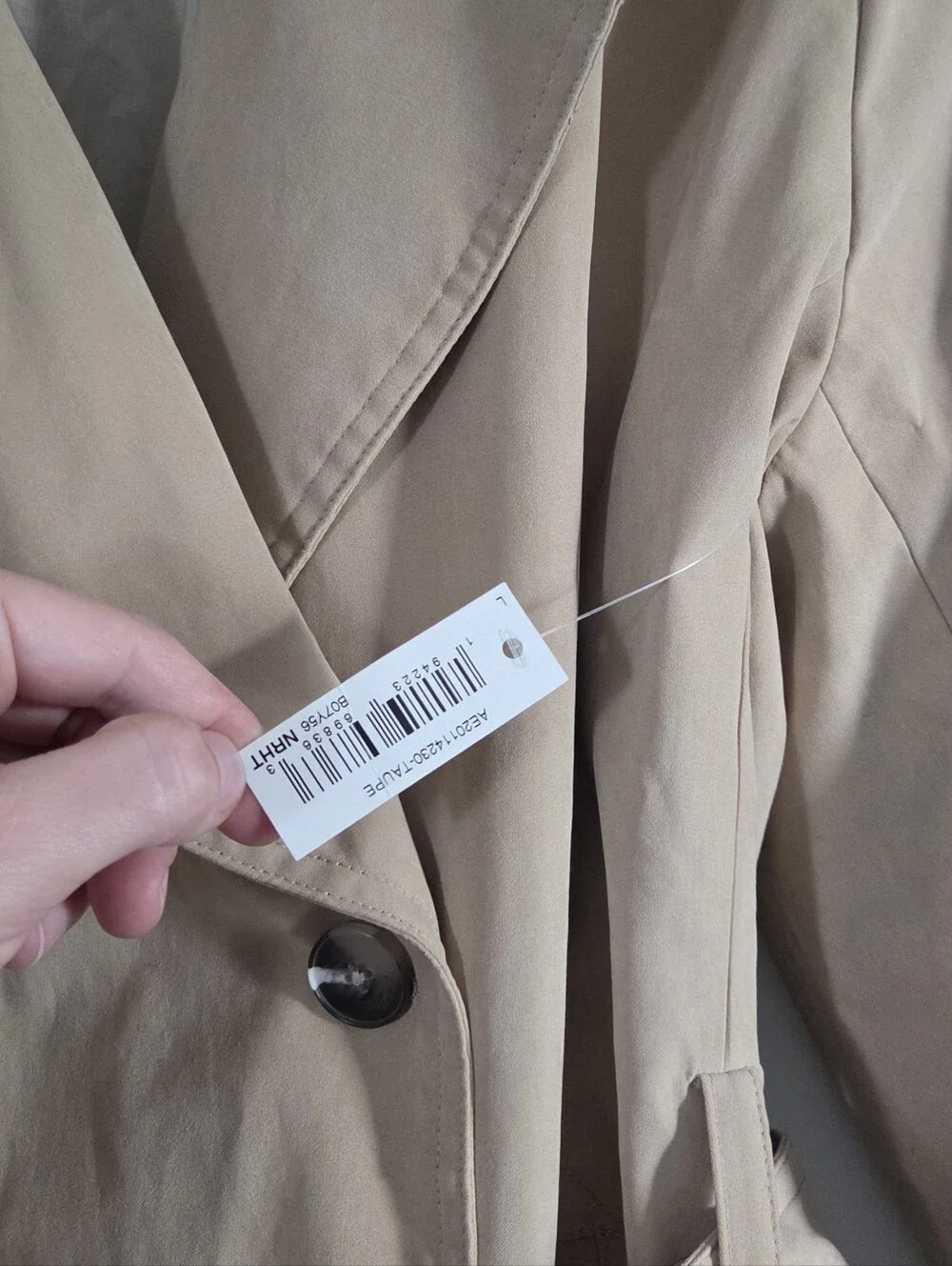 New Amazon Trench Coat - Picture 5 of 7
